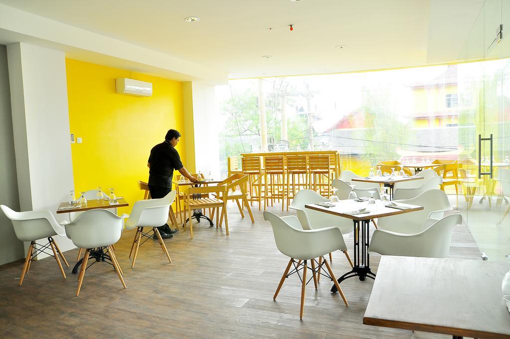 Summer Bed & Breakfast Banjarmasin  Zewnętrze zdjęcie