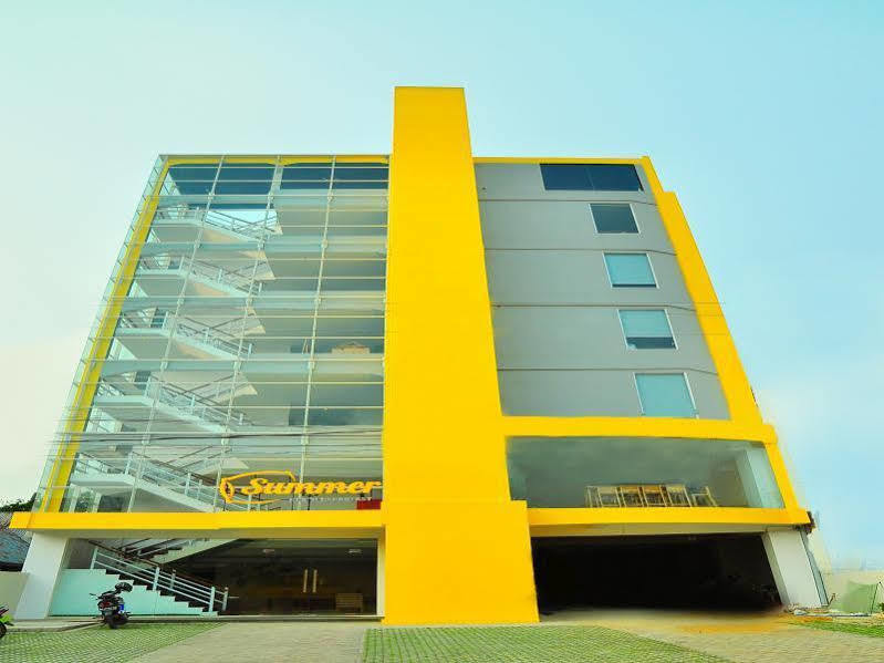Summer Bed & Breakfast Banjarmasin  Zewnętrze zdjęcie
